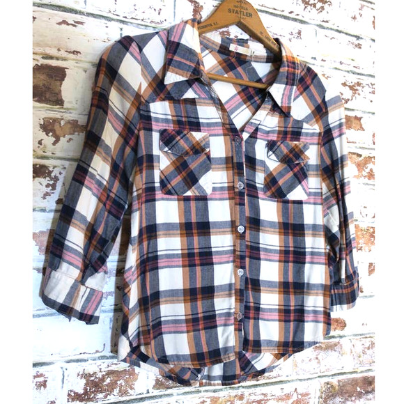 Tulle Pure Cotton Button Back Detail Slight Crop Plaid Button Down Blouse - Picture 2 of 8